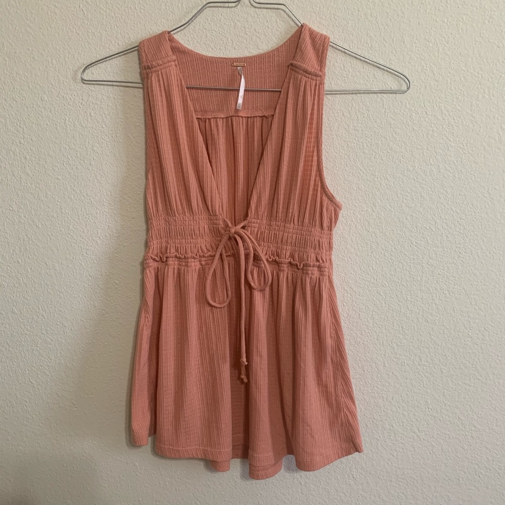 FREE PEOPLE PEACH/SALMON TANK TOP WITH TIE FRONT